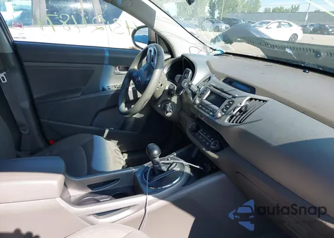 2013 Kia Sportage Lx z USA, uszkodzony, nr VIN KNDPBCA24D7474959